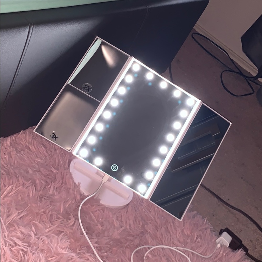 LED light mirror